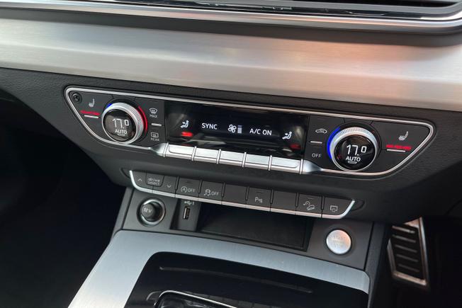 AUDI Q5 Photo 31