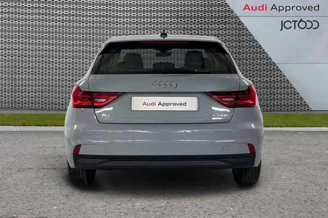 AUDI A1 Photo 7
