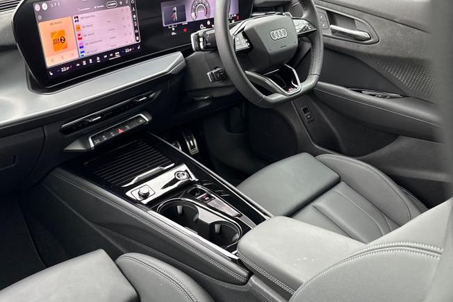 AUDI Q3 Photo 26