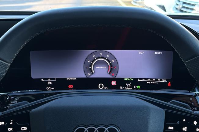 AUDI Q3 Photo 16