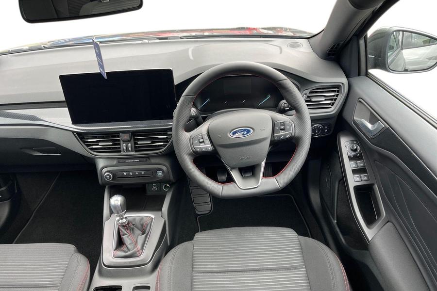 Ford FOCUS Photo autoimg-d6aa9da2a0a60c87b3708148d0292aa9c192b7ed.jpg