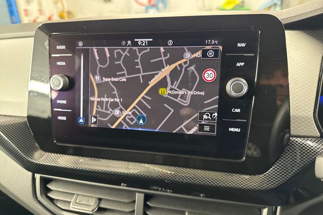 VOLKSWAGEN T-Cross Photo 14