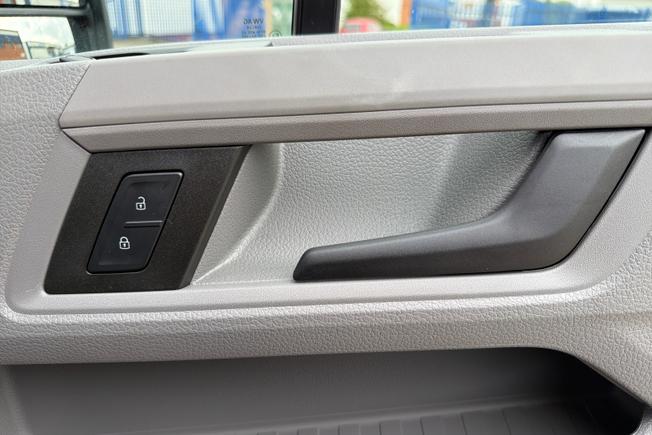 VOLKSWAGEN Crafter Photo 36