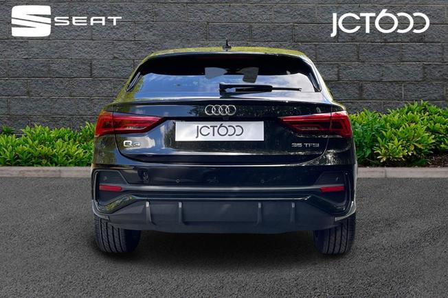 AUDI Q3 Photo 7