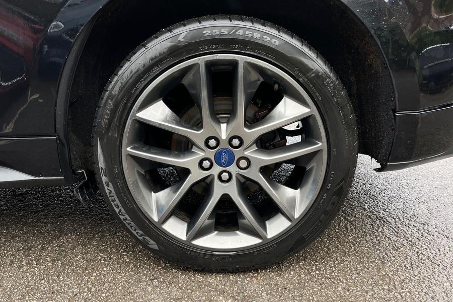 Ford Edge Photo autoimg-d6b33e15792c5b68efeeb14c7b69faffe0c47a46.jpg