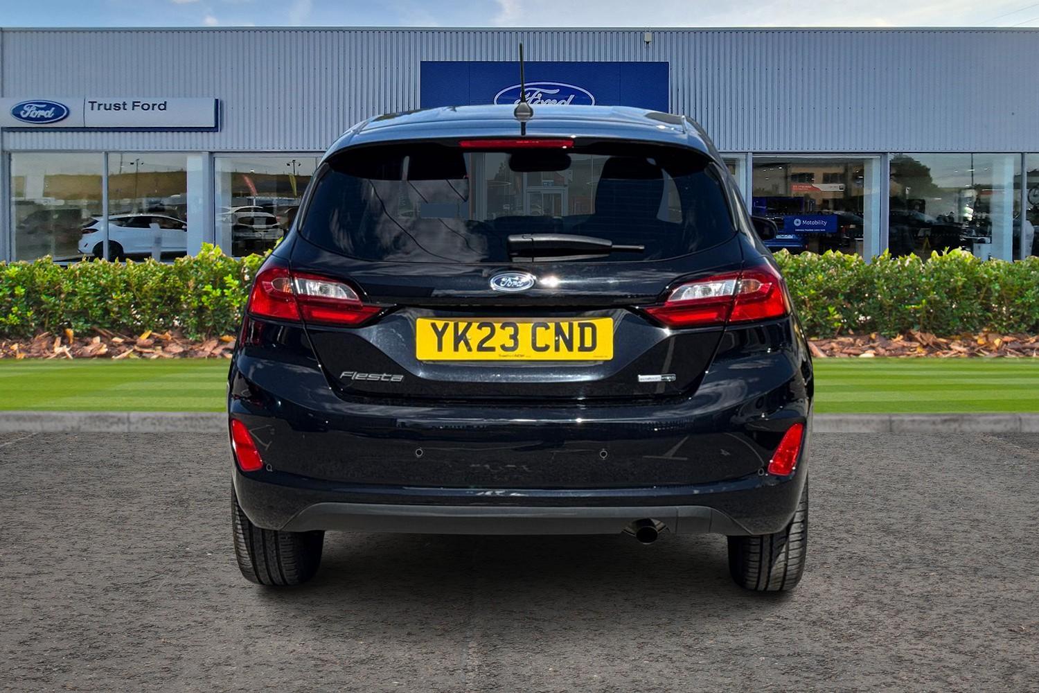 Ford Fiesta Photo 6