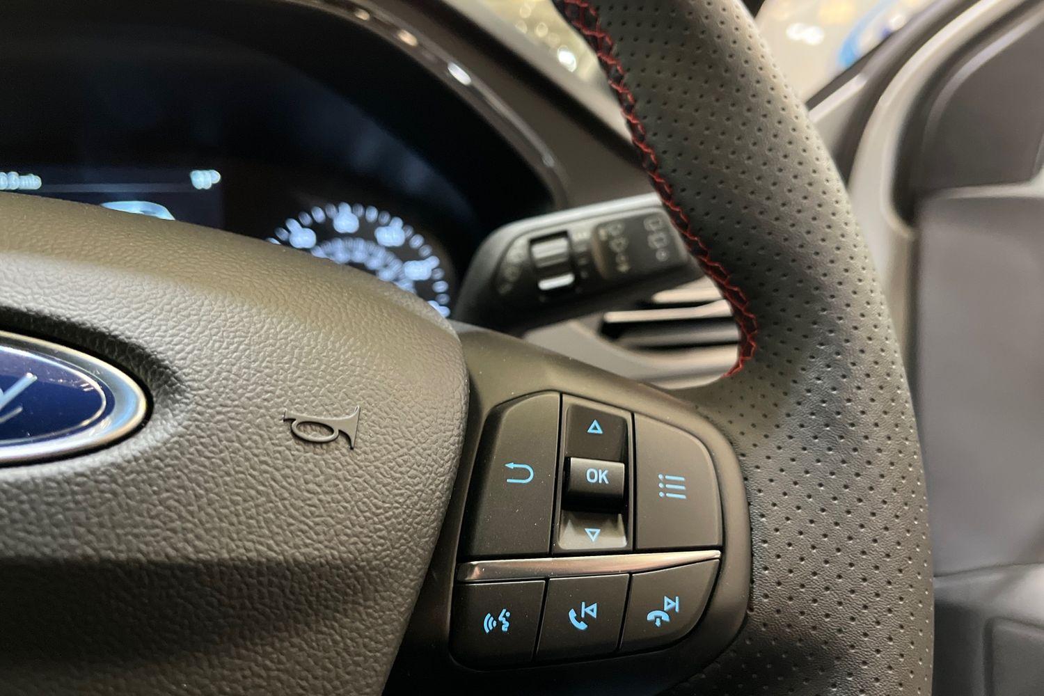 Ford FOCUS Photo 26