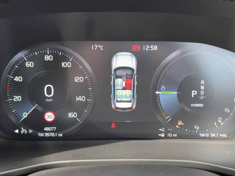 Used Volvo XC40 KN22BFE 14