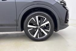 VOLKSWAGEN  Tiguan  Photo 5