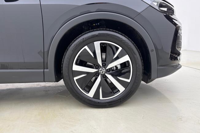 VOLKSWAGEN  Tiguan  Photo 5