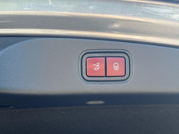 Mercedes-Benz E Class Photo autoimg-d6bf9e235fb286ae528544ae5d90d661caba7277.jpg