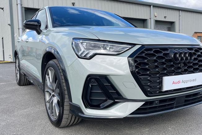 Audi Q3 Photo 19