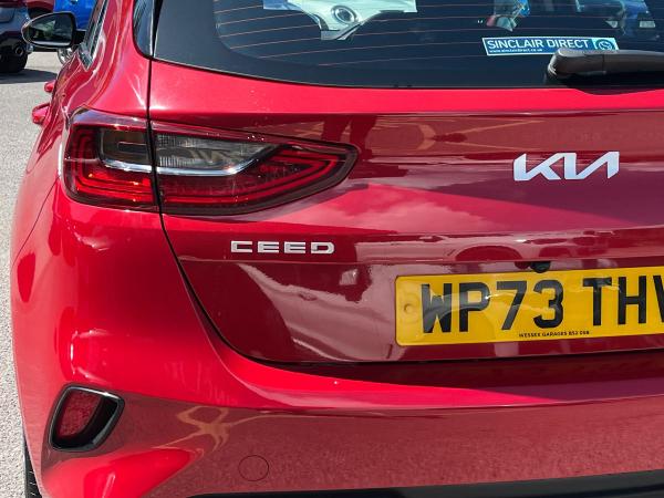 Kia Ceed Photo autoimg-d6c5a7f7a93b9648d2a16e24922fbe41dae32bfd.jpg