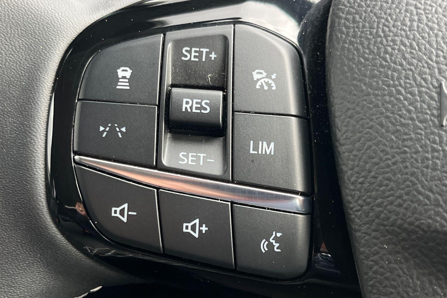 Ford KUGA Photo 24