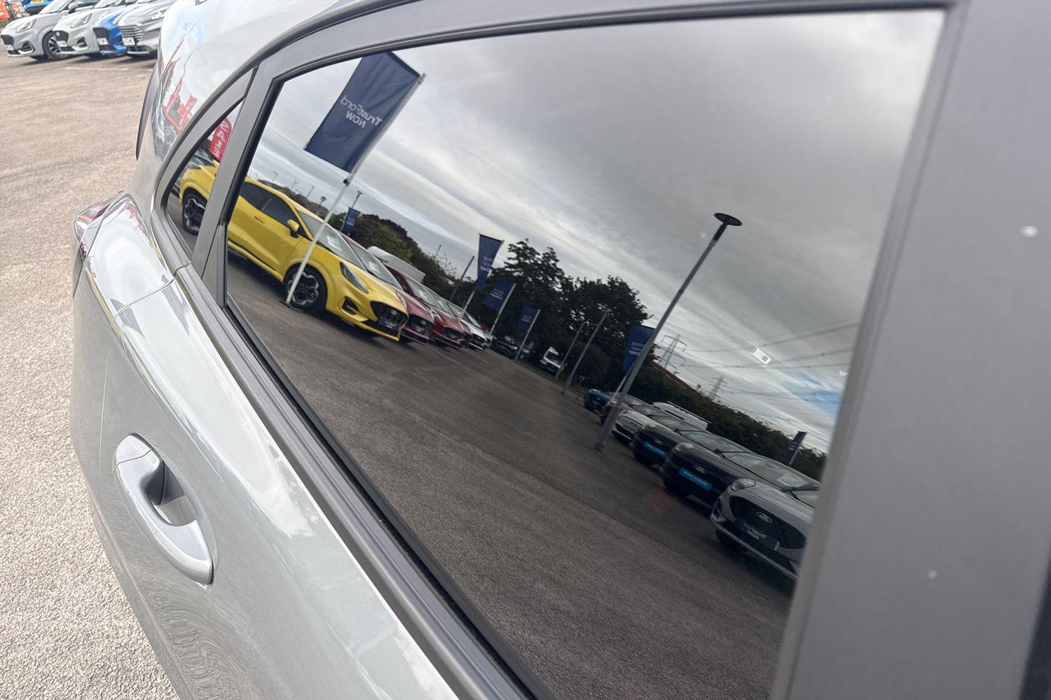 Ford PUMA Photo 35