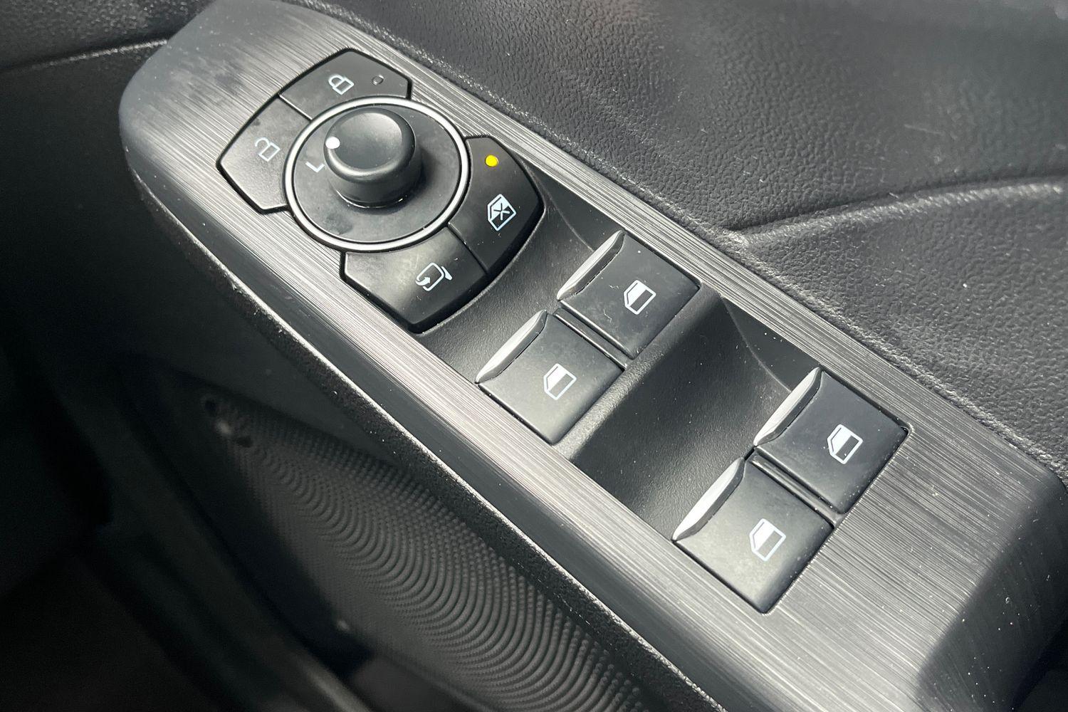 Ford KUGA Photo 15