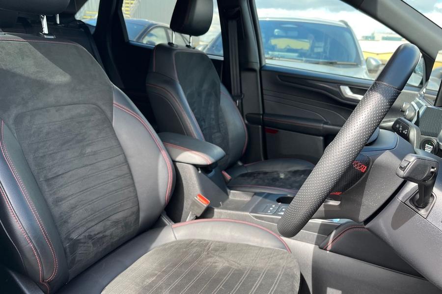 Ford Kuga Photo autoimg-d6d6afc4c8c96fdb0e327902cc3be0e29c23a217.jpg