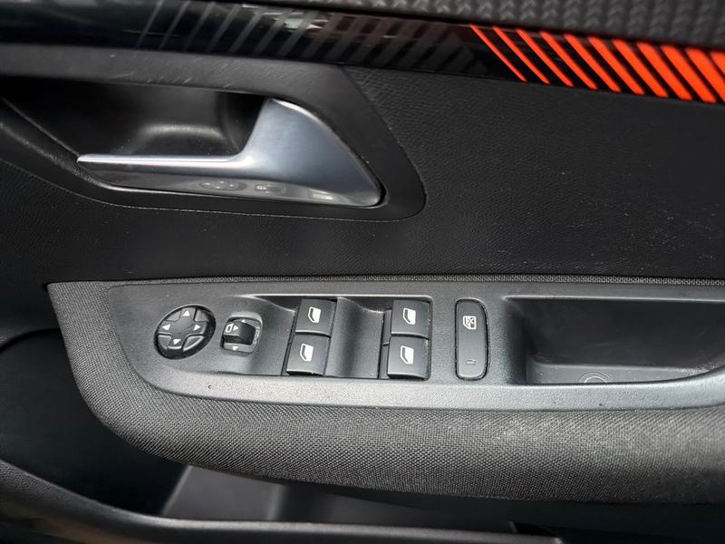 Used Peugeot 208 MJ72VKR 25