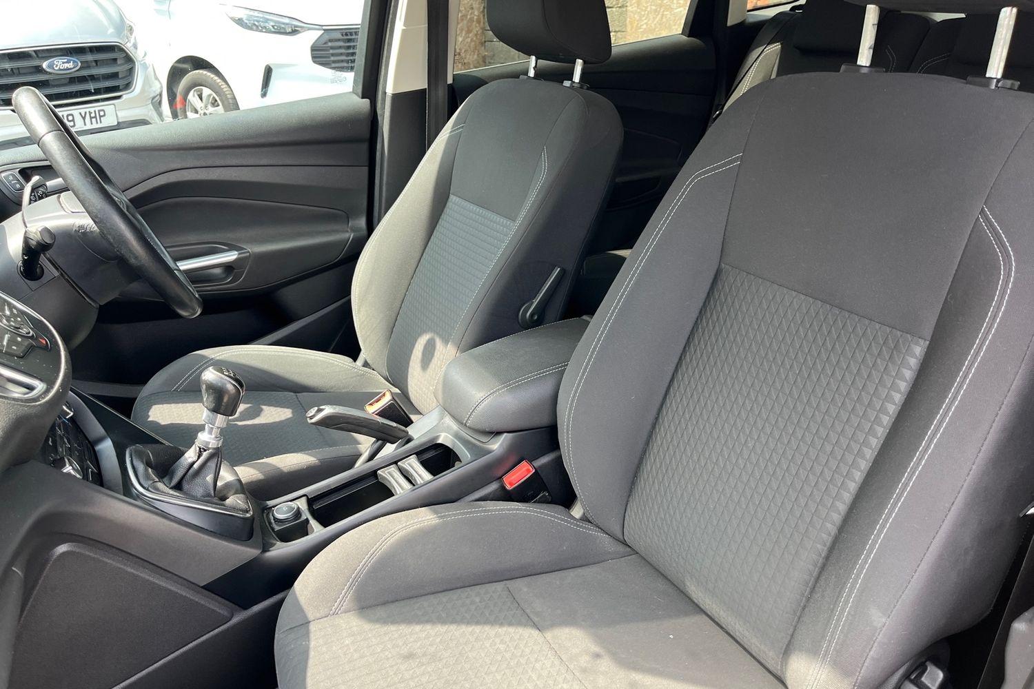 Ford C-MAX Photo 18