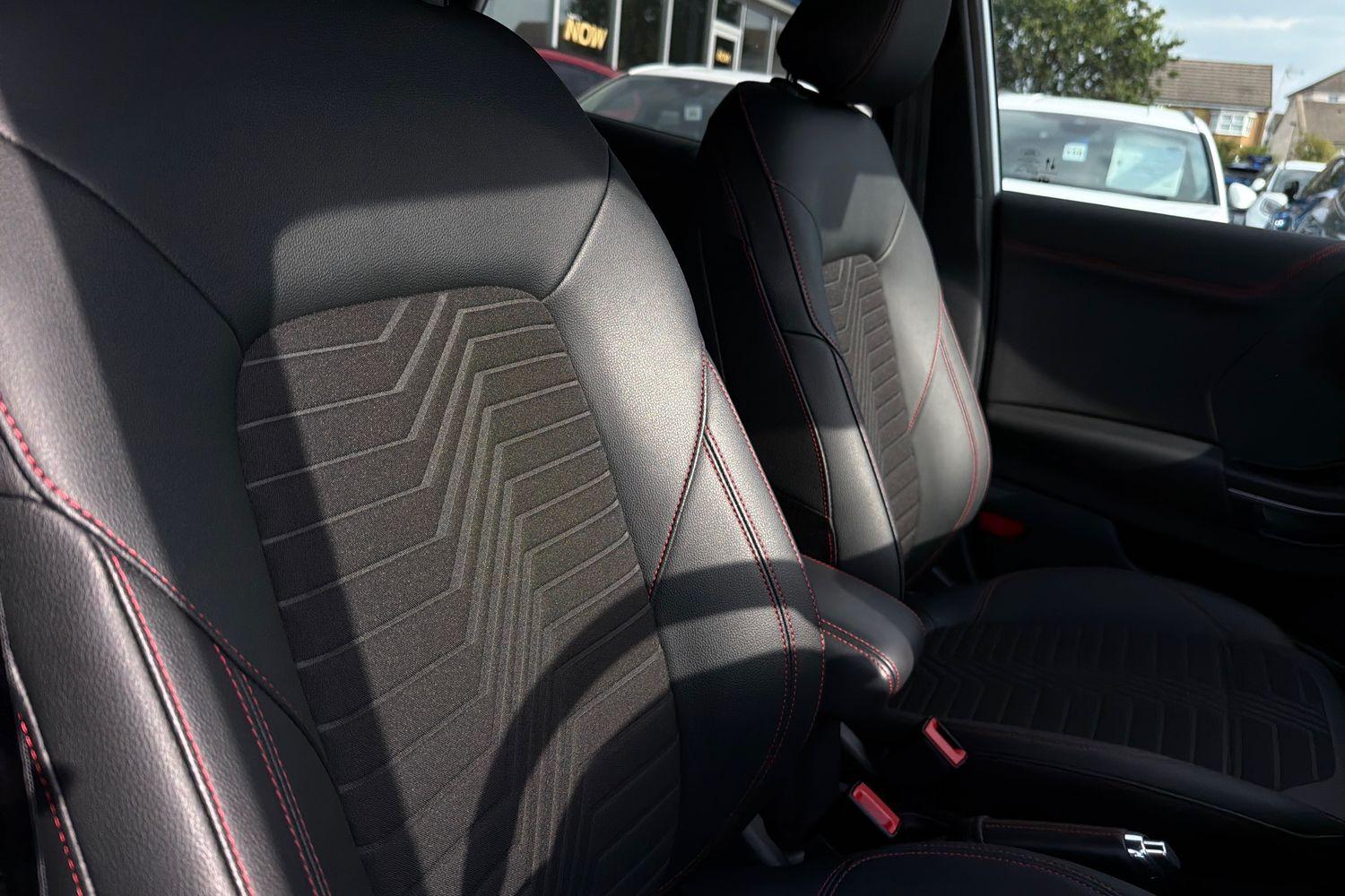 Ford PUMA Photo 39