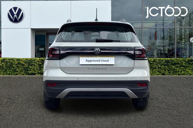 VOLKSWAGEN T-Cross Photo 7