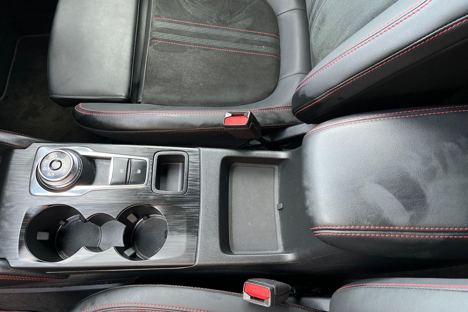 Ford KUGA Photo 33