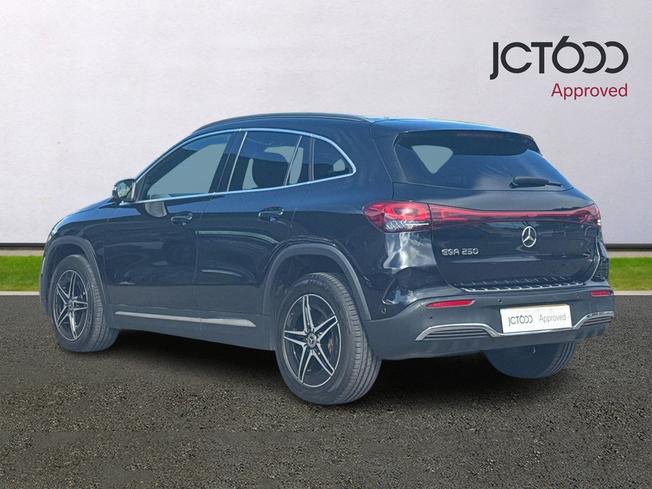 MERCEDES-BENZ Eqa Photo 3