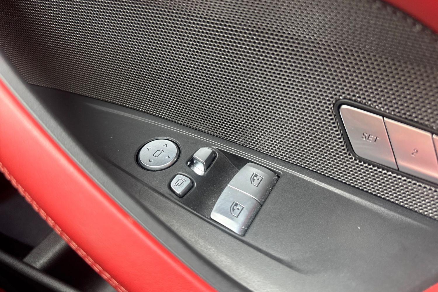 BMW M4 Photo 15