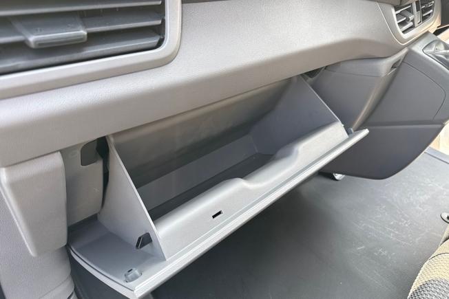 VOLKSWAGEN Transporter Photo 49