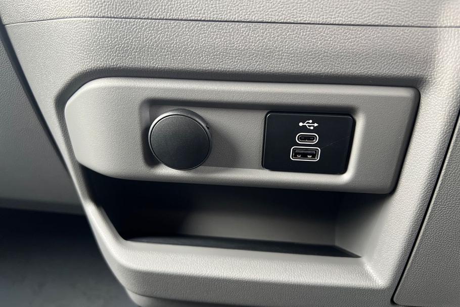 Used Ford E-TRANSIT CUSTOM MJ75WKO 26