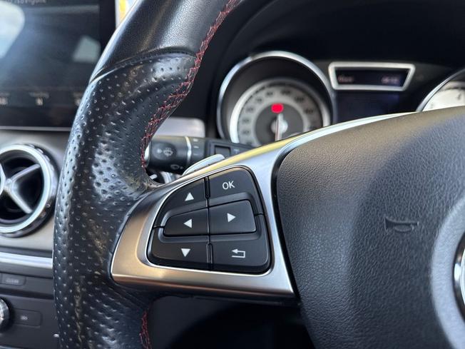 MERCEDES-BENZ Gla Photo 16