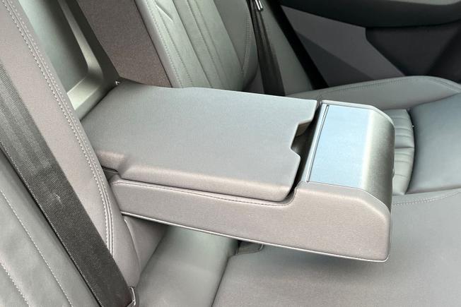 Audi e-tron Photo 38