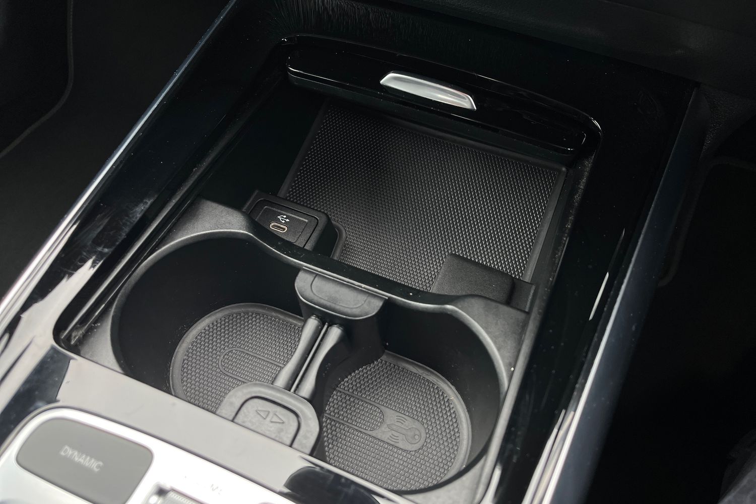 Mercedes-Benz GLA Photo 31
