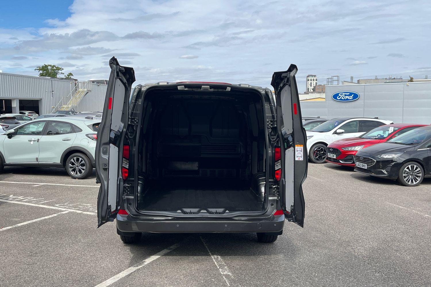Ford TRANSIT CUSTOM Photo 5