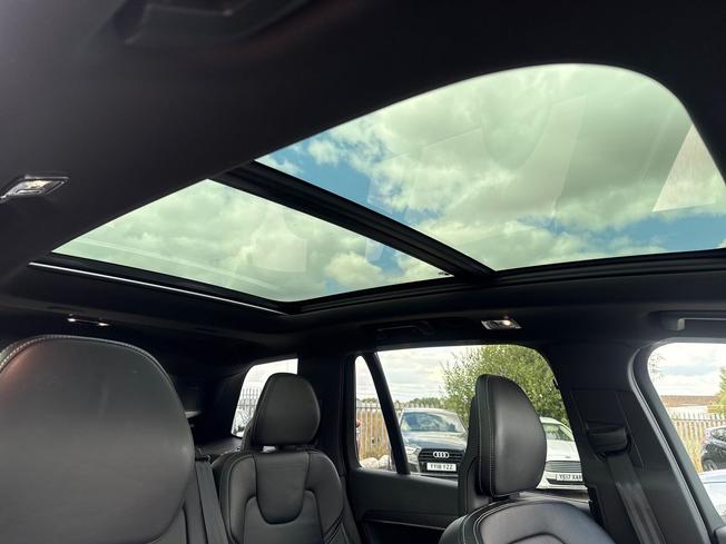 VOLVO Xc90 Photo 38