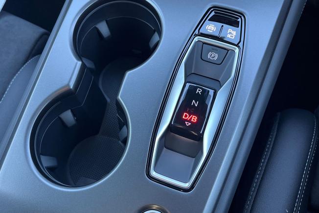 Audi Q4 Photo 36