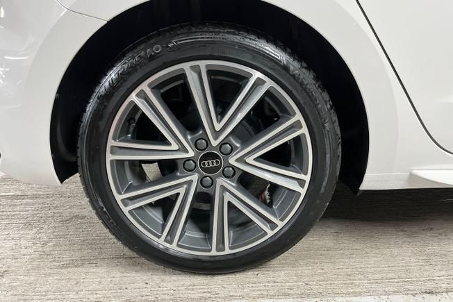 Audi A1 Photo 5