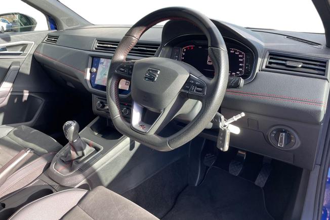 SEAT Ibiza Photo 7
