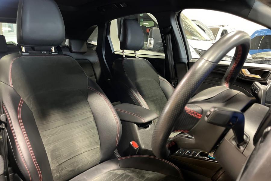 Ford KUGA Photo autoimg-d70c0ad47d477ed936732ec58cd2ae3670b96d86.jpg