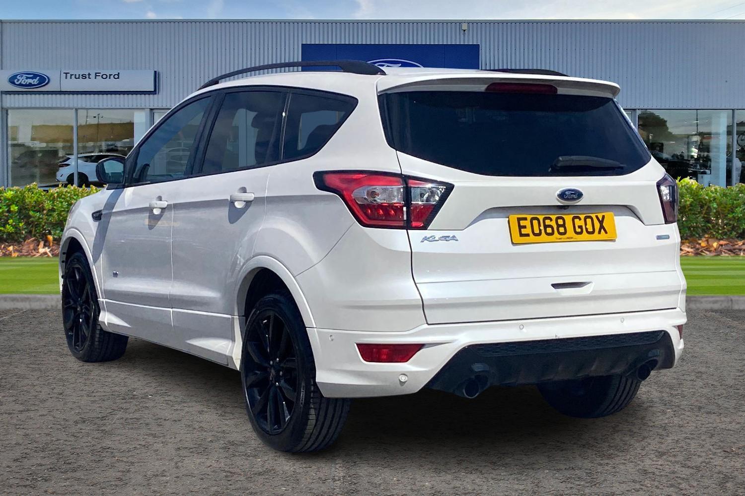 Ford Kuga Photo 1