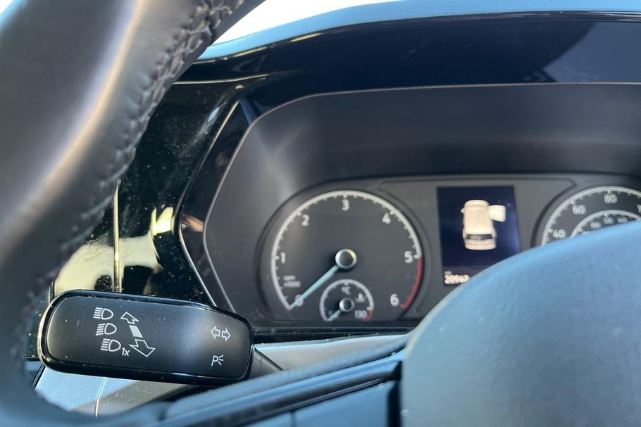 Used Ford TOURNEO CONNECT YGZ7612 14