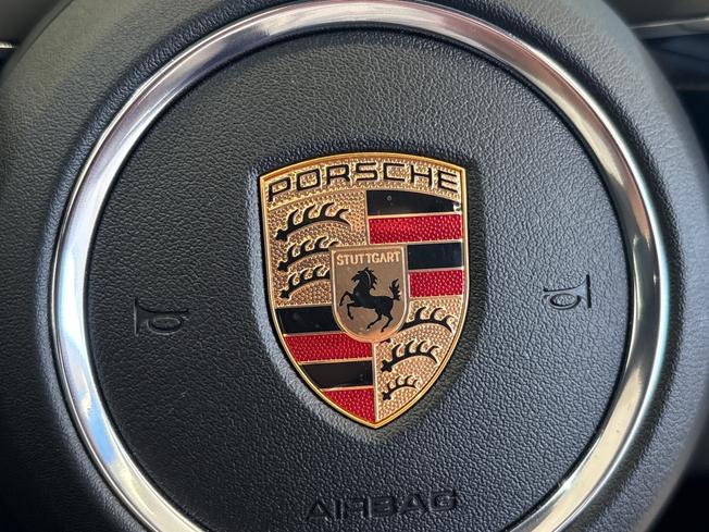 PORSCHE Macan Photo 38