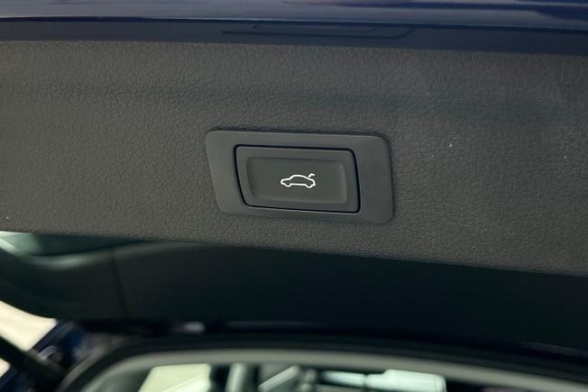 AUDI Q3 Photo 48