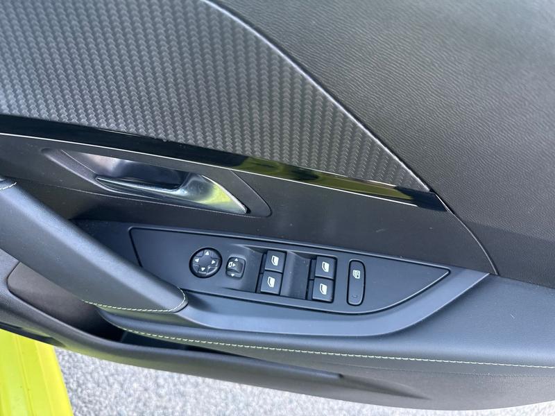 Used Peugeot 208 CJ73XMS 24