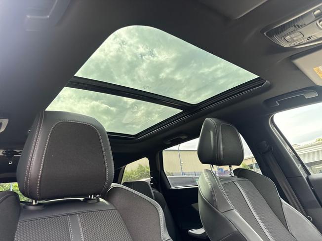 PEUGEOT 5008 Photo 33