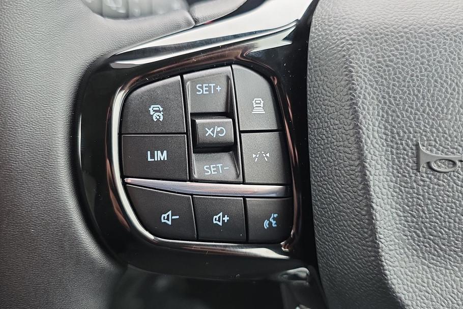 Used Ford TOURNEO CUSTOM 34