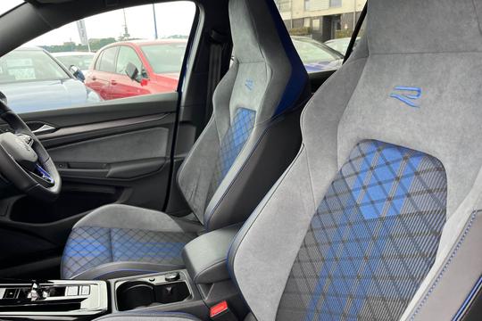 Volkswagen Golf Photo autoimg-d729f31b46ff349171bb47ac868ed24657fb261c.jpg