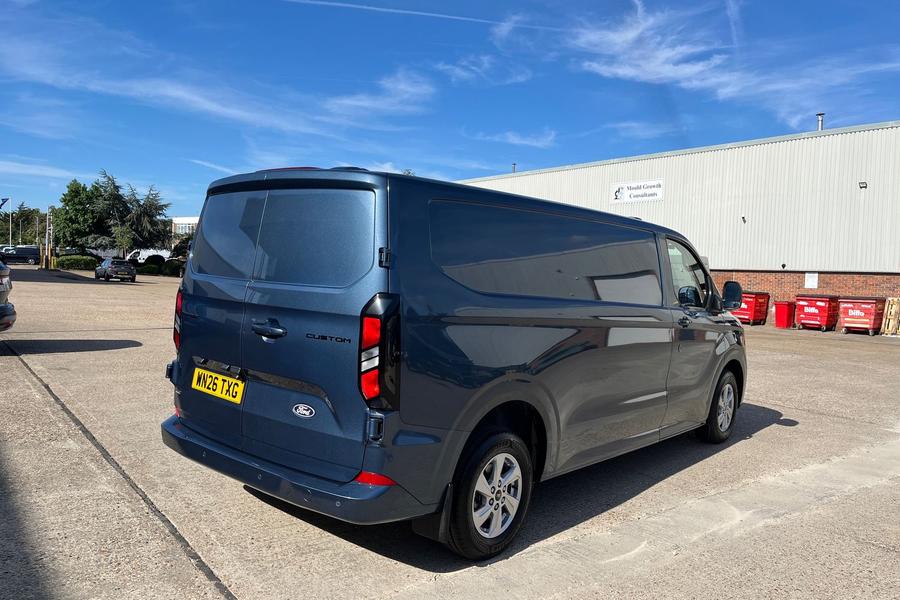 Ford TRANSIT CUSTOM Photo autoimg-d72a386ad3100b5b5541b3c63d3f211d178dd5aa.jpg