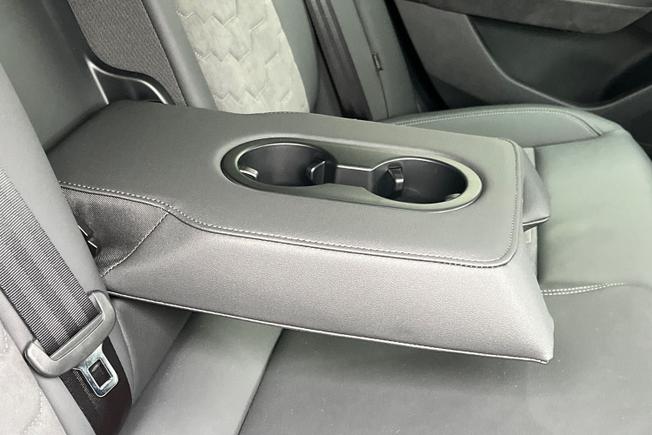 AUDI A6 E-Tron Sportback Photo 38