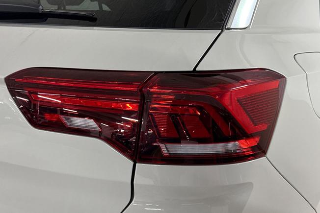 VOLKSWAGEN T-Roc Photo 18
